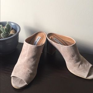 Steve Madden tan mules size 8.5 💗💕